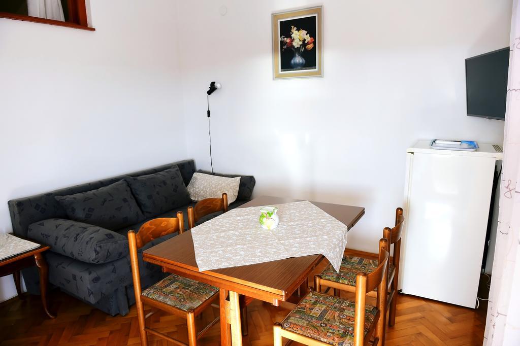Apartments Zdjelar Пореч Экстерьер фото
