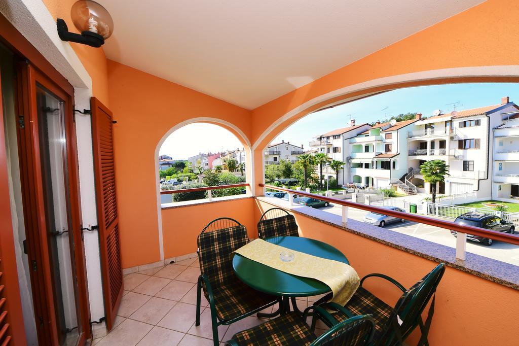 Apartments Zdjelar Пореч Экстерьер фото