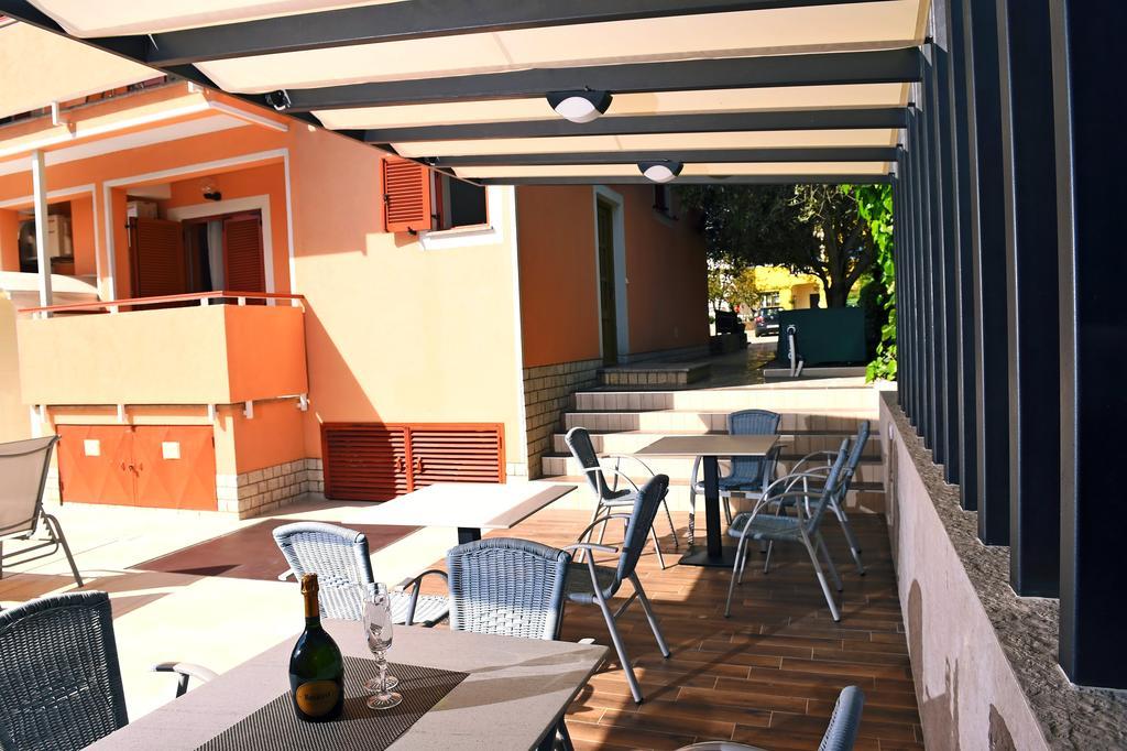 Apartments Zdjelar Пореч Экстерьер фото